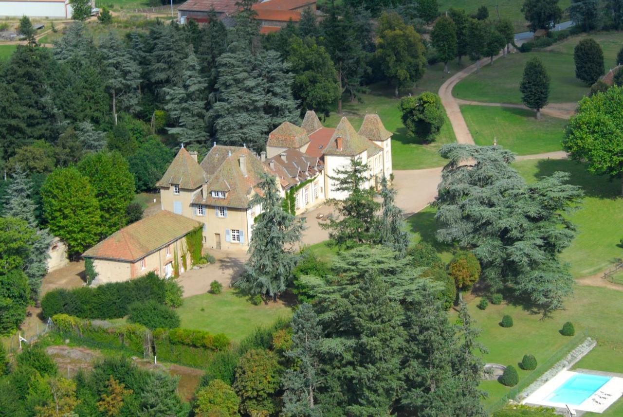 Bed and Breakfast Domaine Des Grands Cedres Cordelle Exterior foto